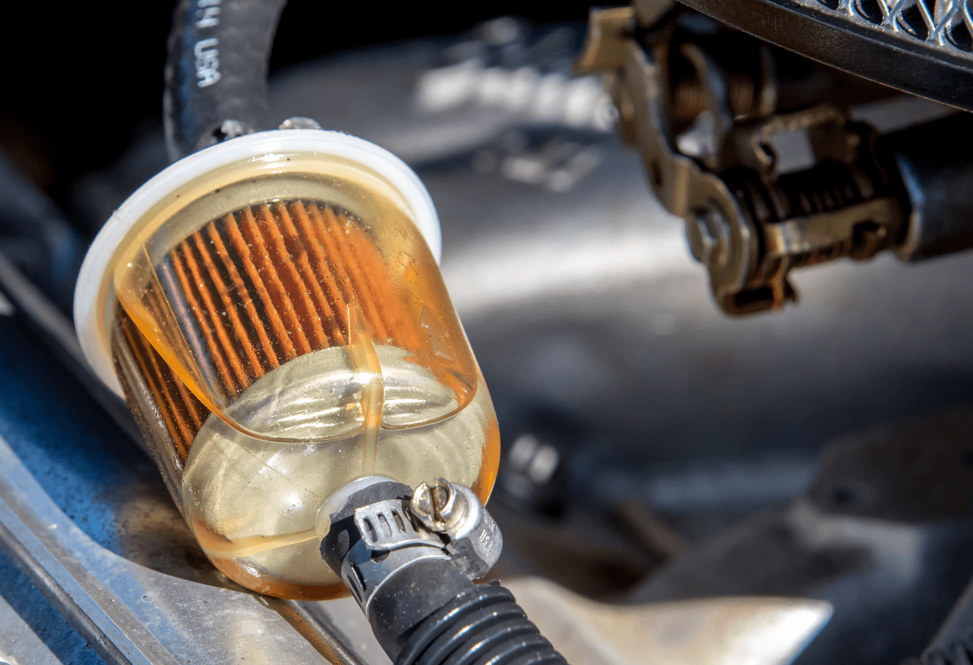 Dodatki do paliw. Czy warto je stosować?